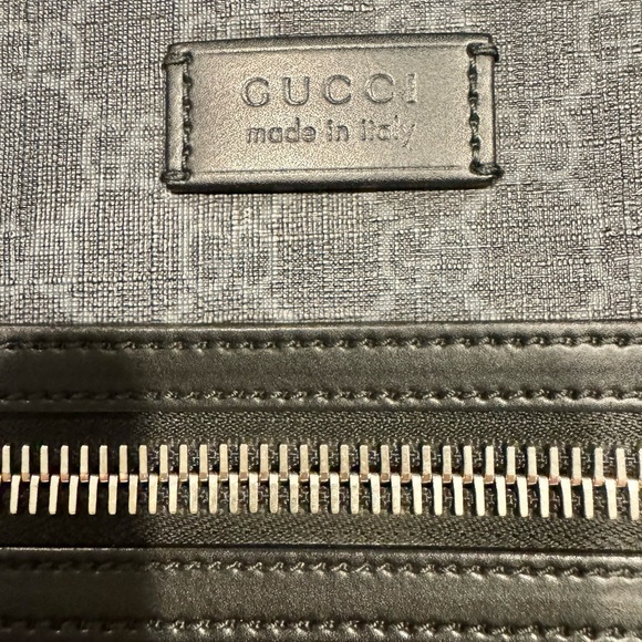 Gucci Gray and Black Messenger Bag - Picture 6 of 16